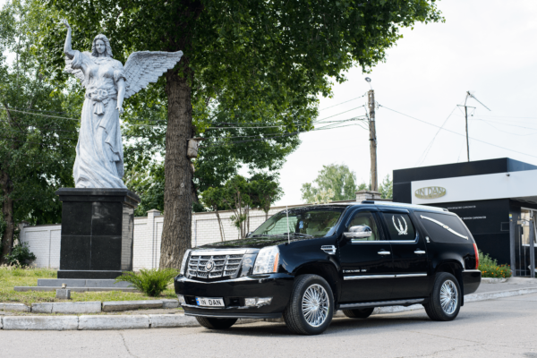 Оренда Віп катафалка Київ: комфорт і гідність у важкі часи